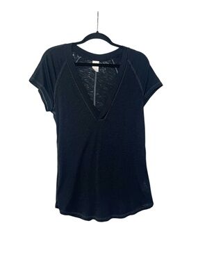 Free People We The Free Women’s Black V-Neck Short Sleeve Top Size Medium